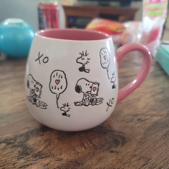 Peanuts Snoopy Mug - Picture 3 of 5
